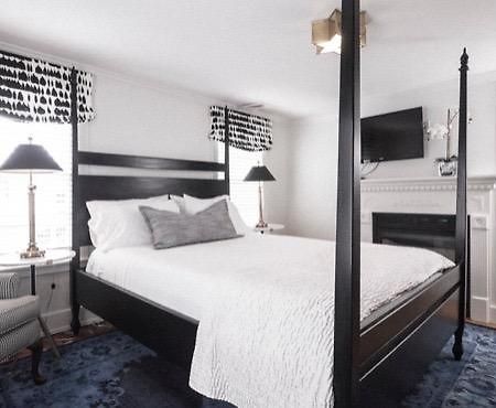 The James Pharmacy Bed & Breakfast And Gelateria Old Saybrook Extérieur photo
